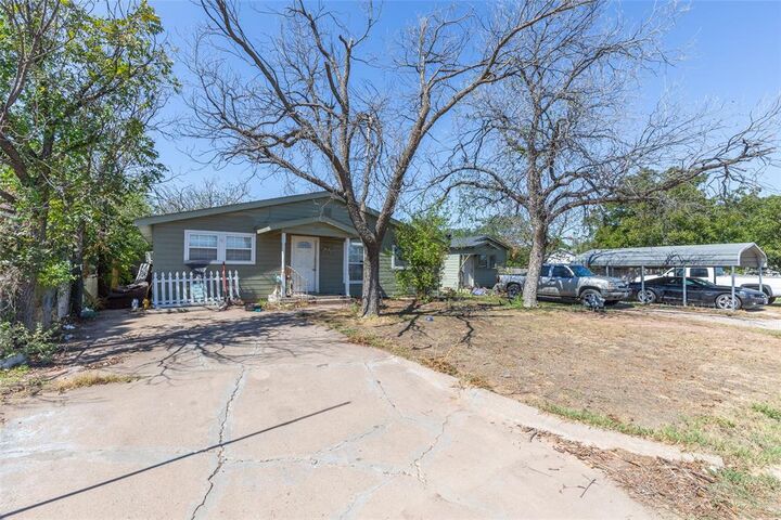 Property Photo: 1310 Cherry Street TX 79602