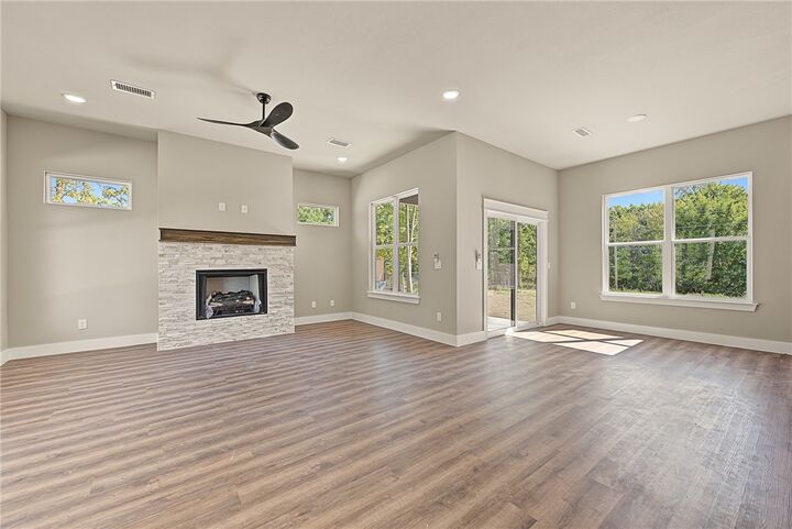 Property Photo:  11 Boxford Circle  AR 72715 