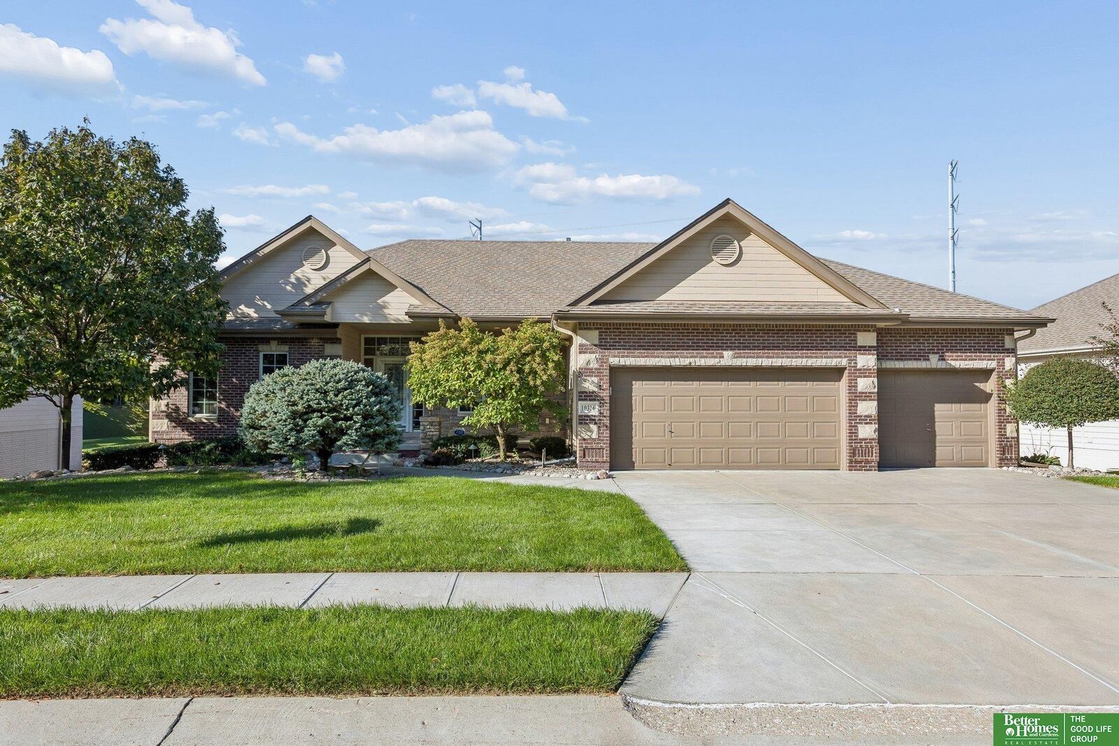 Property Photo:  10326 S 179th Street  NE 68136 