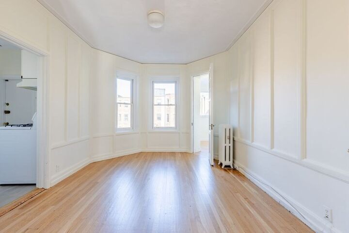 Property Photo:  1263 Commonwealth Ave 4  MA 02134 