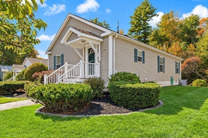 Property Photo: 21 Hemlock Dr 21 MA 02333