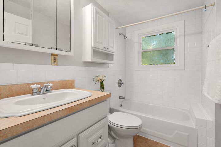 Property Photo:  137 John A Dunn Memorial Dr 6  MA 02370 