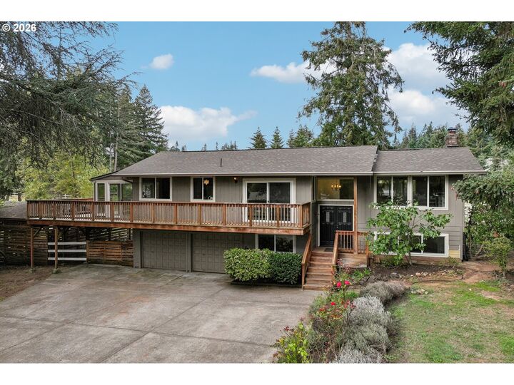 Property Photo:  17901 S Canter Ln  OR 97045 
