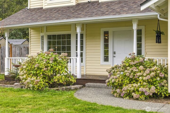 Property Photo:  21202  89th Avenue NE  WA 98223 