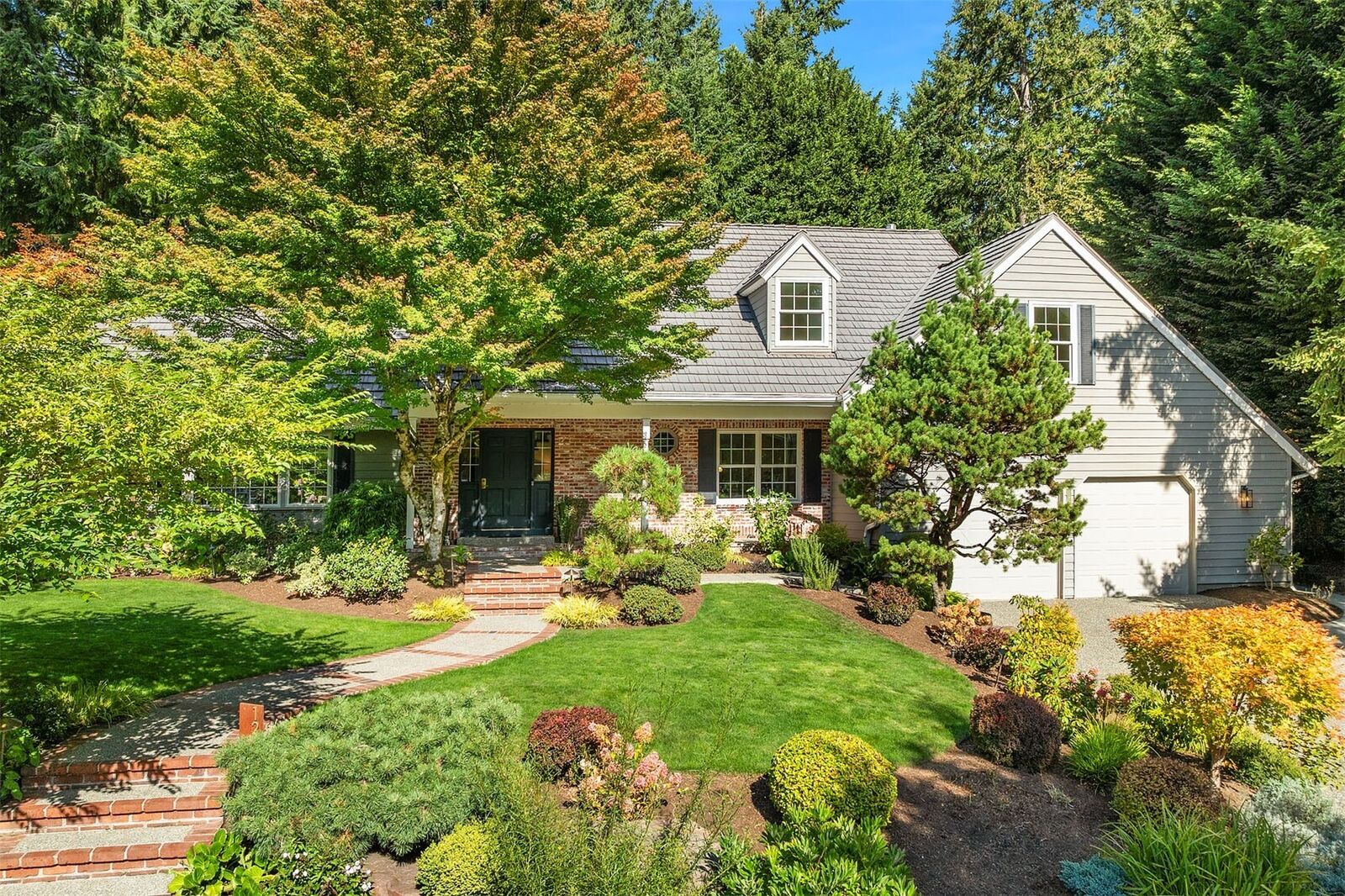 Property Photo:  12750 NE 35th Place  WA 98005 