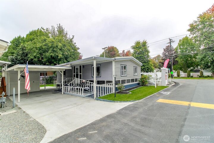 Property Photo: 10813 62nd Street Ct E 1 WA 98372