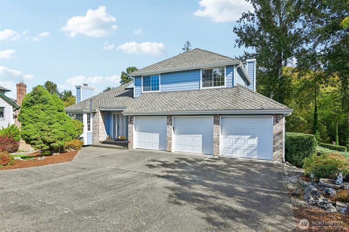 Property Photo: 32912 46th Court SW WA 98023