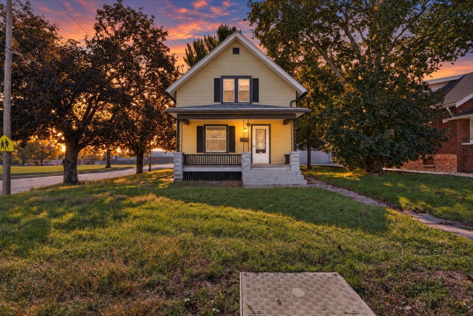 Property Photo: 1304 Montague Street IL 61102