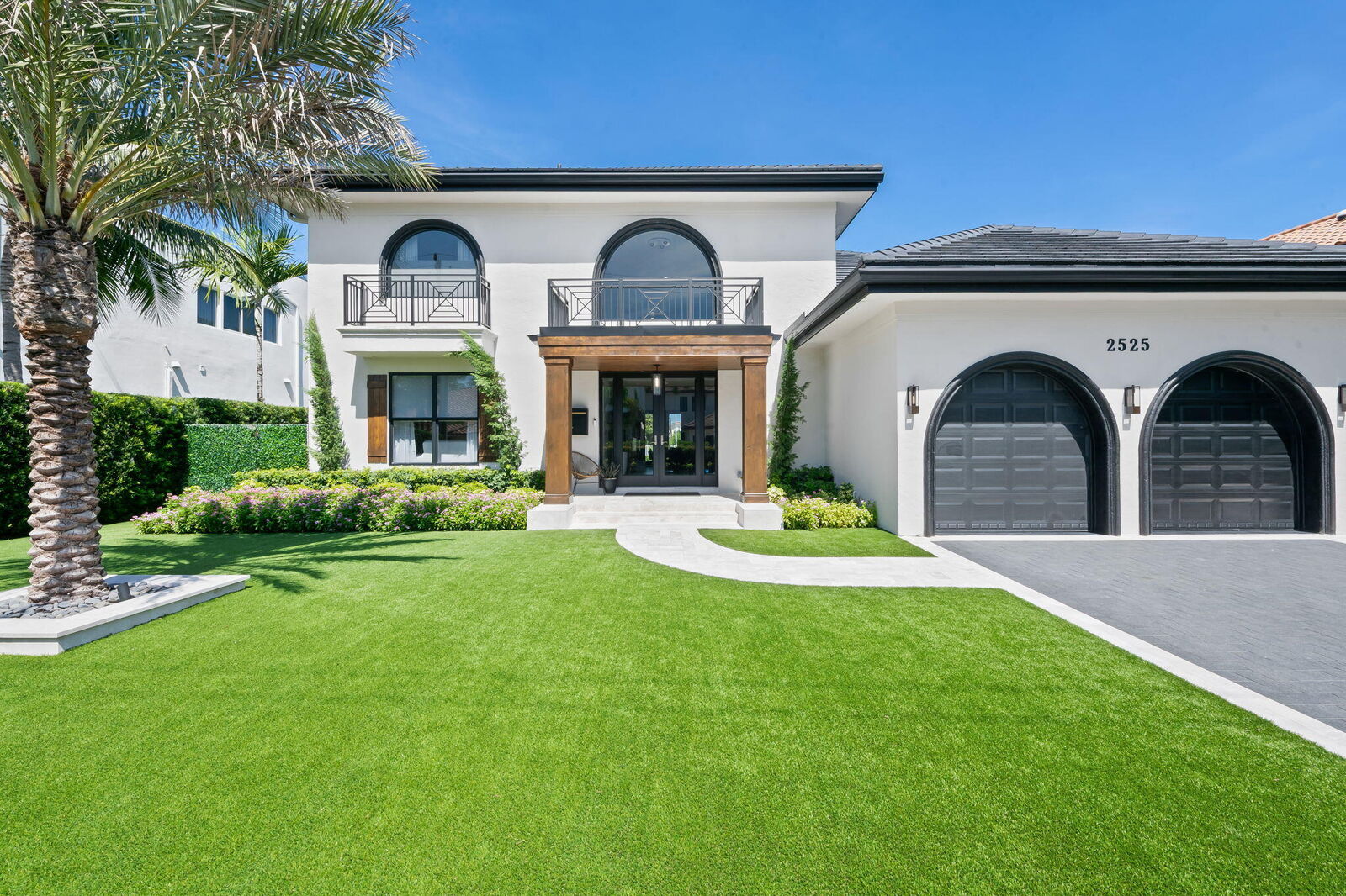 Property Photo:  2525 Sea Island Drive  FL 33301 