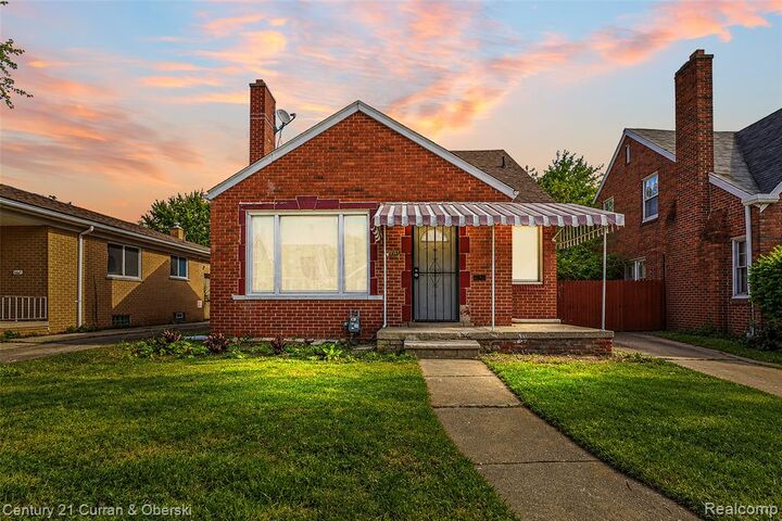 Property Photo:  7412 Forrer Street  MI 48228 
