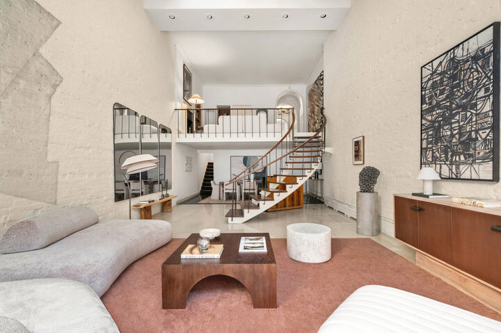 Property Photo:  167 E 74th Street  NY 10021 