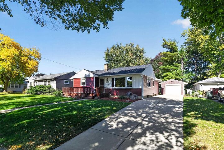 Property Photo: 3710 Sussex Lane WI 53714