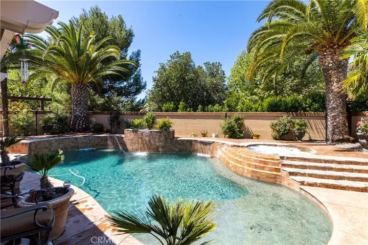 Property Photo: 1230 Windsong Way CA 93446
