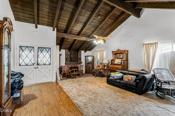 Property Photo: 2041 Herron Court CA 93010