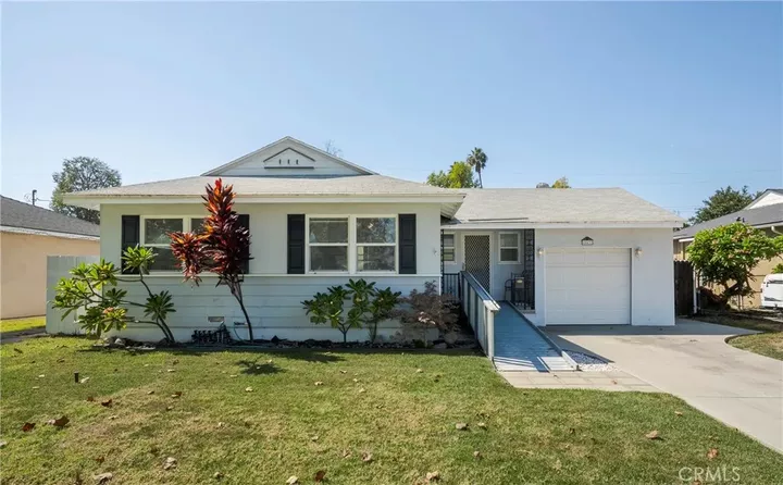 Property Photo:  10433 La Serna Drive  CA 90603 