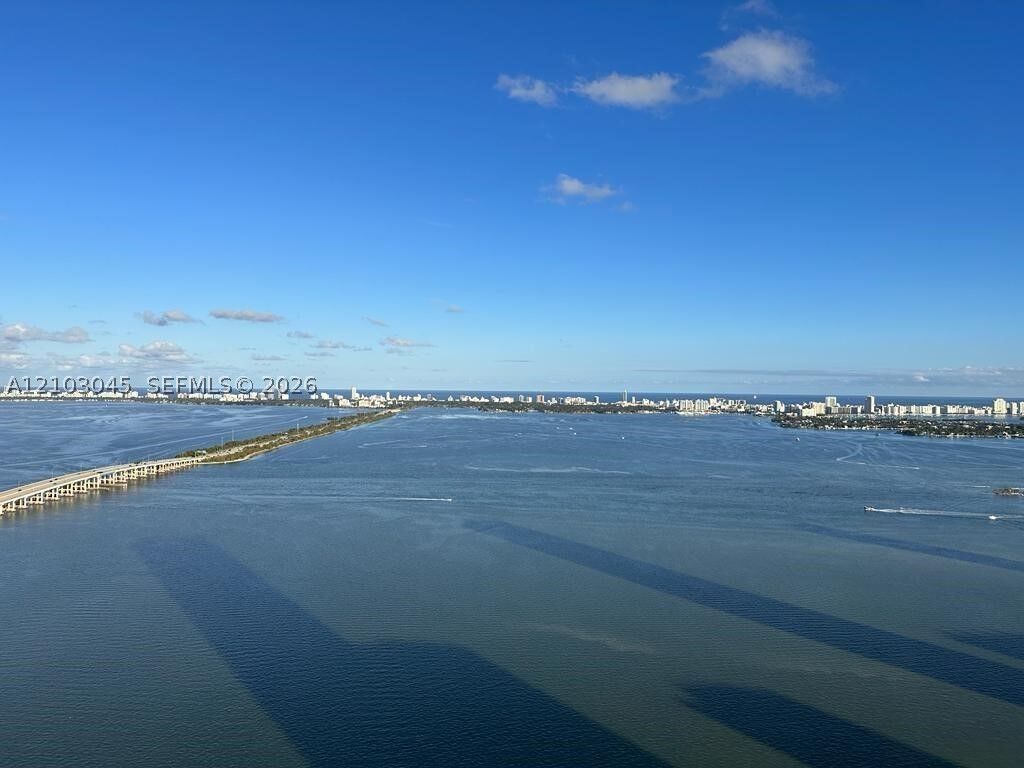 Property Photo:  480 NE 31st St 4601  FL 33137 
