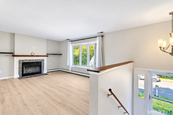Property Photo:  9 Hopkins Court  CT 06405 
