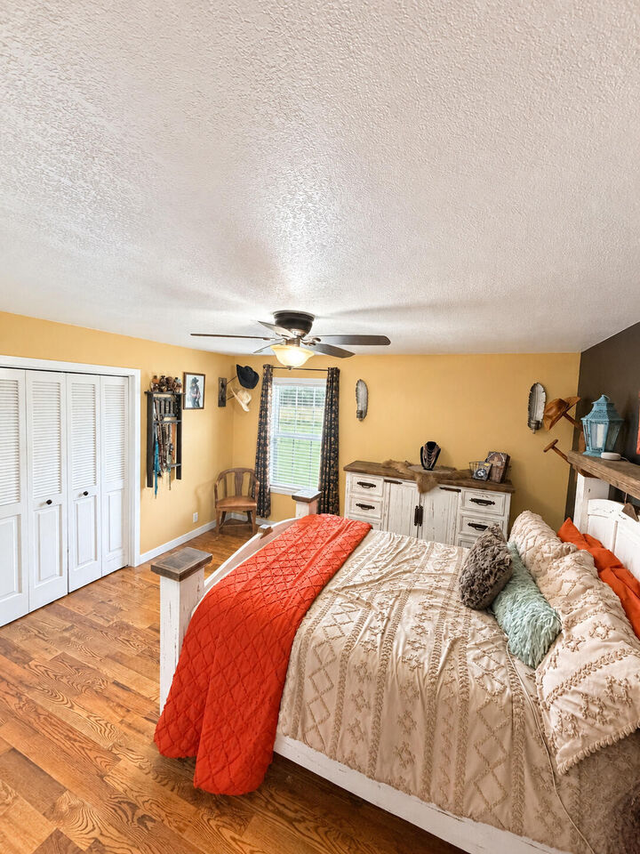 Property Photo: 6801 County Road 120 MO 64836