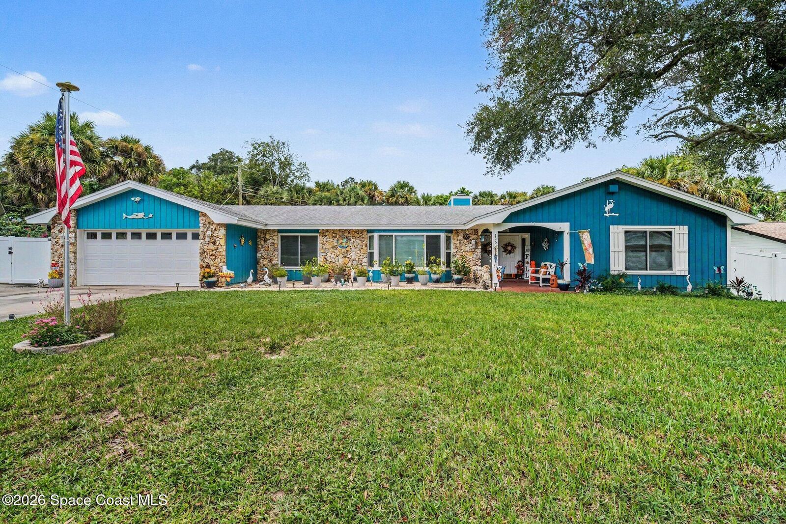 Property Photo:  126 Briarwood Lane  FL 32926 