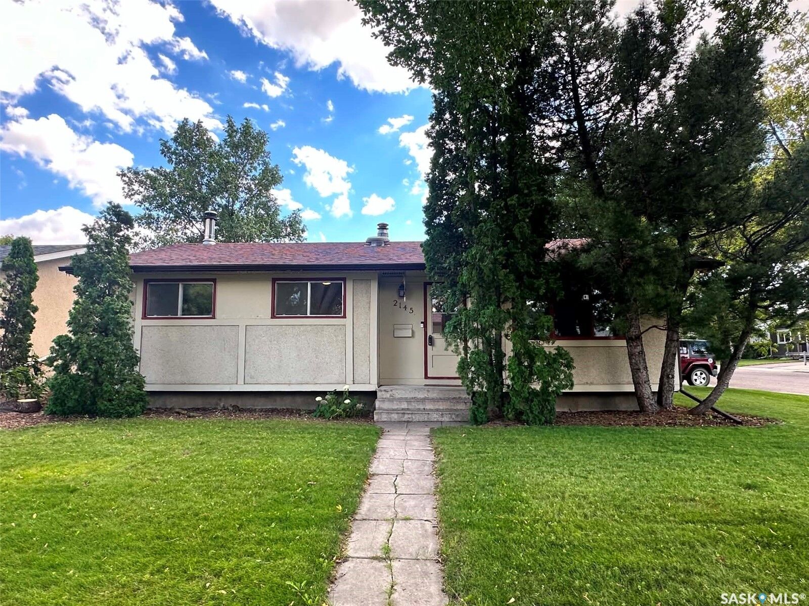 Property Photo: 2145 37th Street W SK S7L 4E6