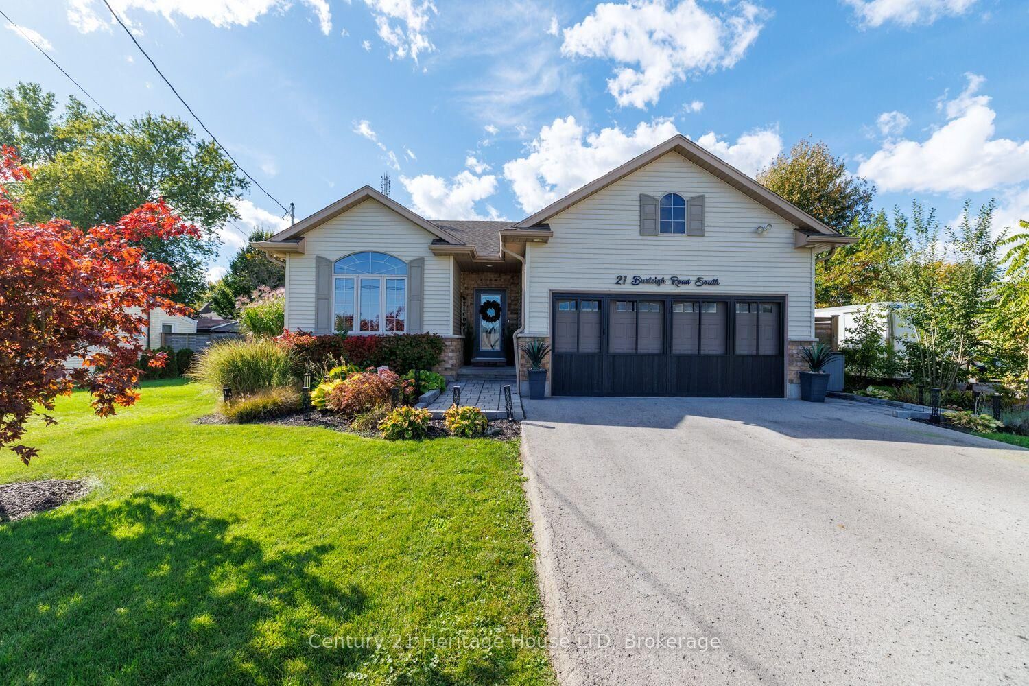 Property Photo: 21 Burleigh Road S ON L0S 1N0