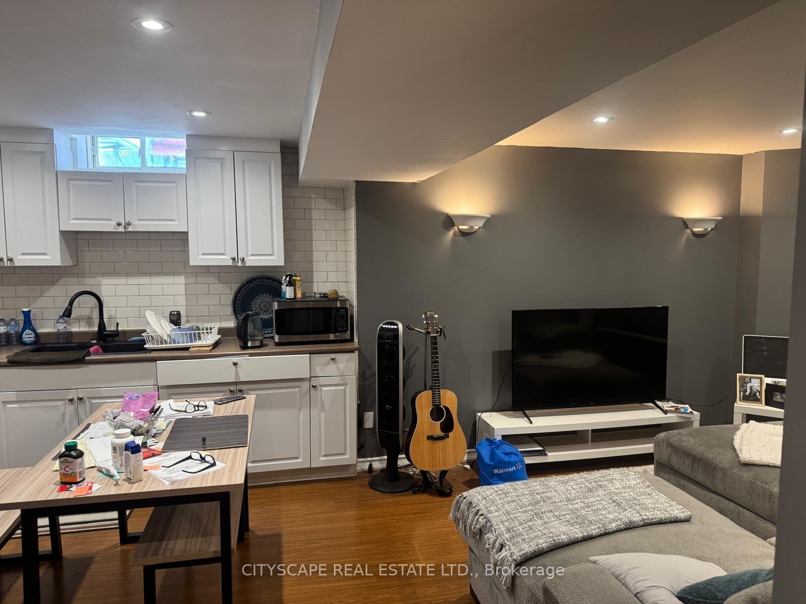 Property Photo:  31 Dunlop Court Bsmnt  ON L6X 4Z8 
