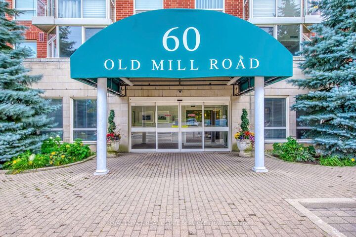 Property Photo:  60 Old Mill Road Uph5  ON L6J 7V9 