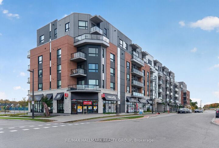 Property Photo:  1350 Hemlock Road 411  ON K1K 5C2 