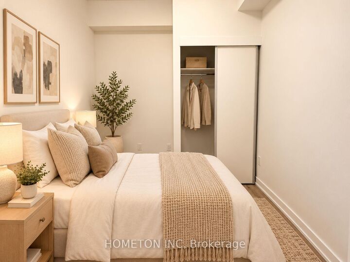 Property Photo:  30 Francis Street 2212  ON N2G 1H7 