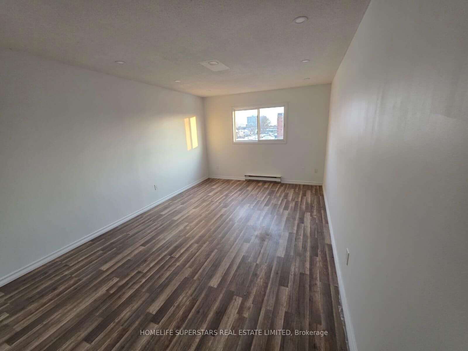 Property Photo:  1843 Davenport Road  ON M6N 1B8 