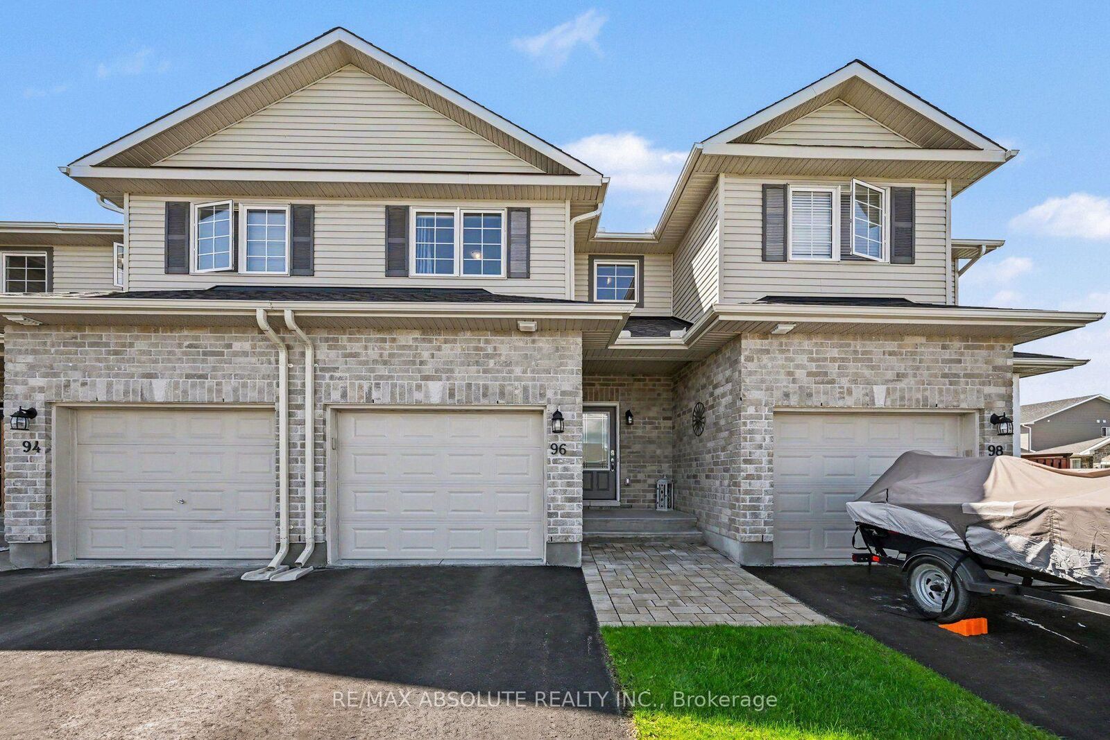 Property Photo:  96 Bellwood Drive  ON K7S 0H7 