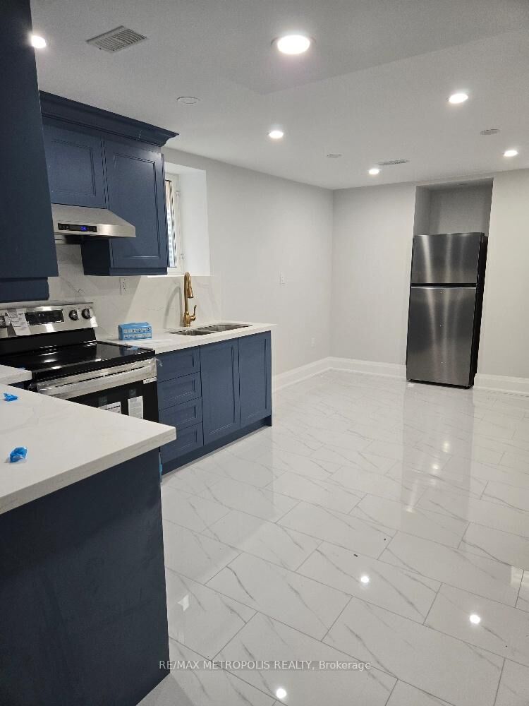 Property Photo:  1136 Enchanted Crescent Basement  ON L1X 0H1 