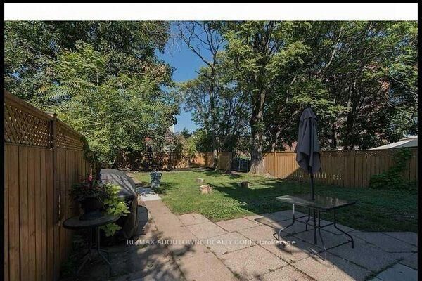 Property Photo:  66 Wellington Street S  ON L8N 2R1 