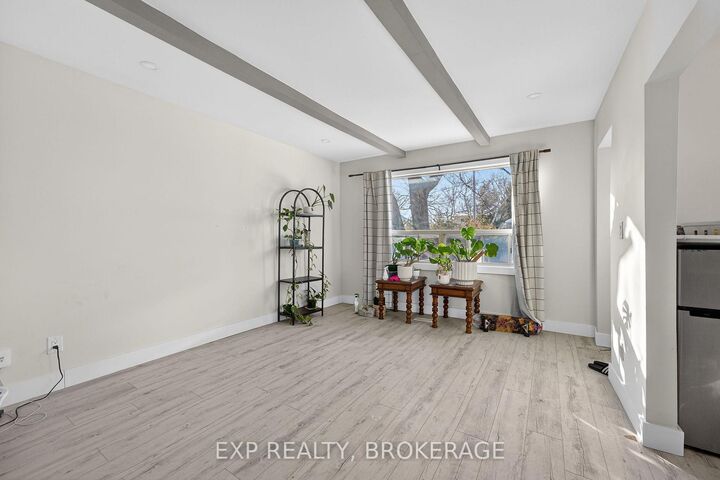 Property Photo:  19 Scott Street  ON K7L 1L3 