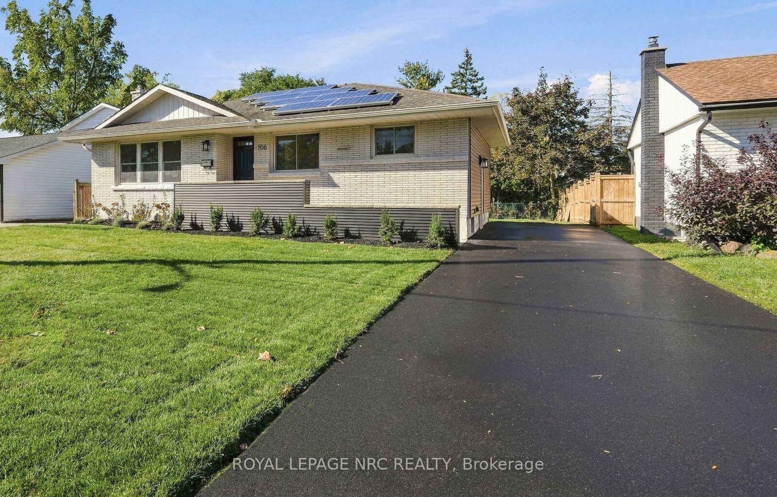 Property Photo:  106 Jacobson Avenue  ON L2T 3A3 