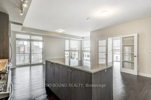 Property Photo: 210 Sabina Drive 312 ON L6H 0W6