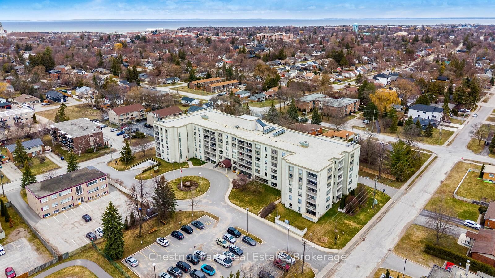Property Photo:  172 Eighth Street 102  ON L9Y 4T2 
