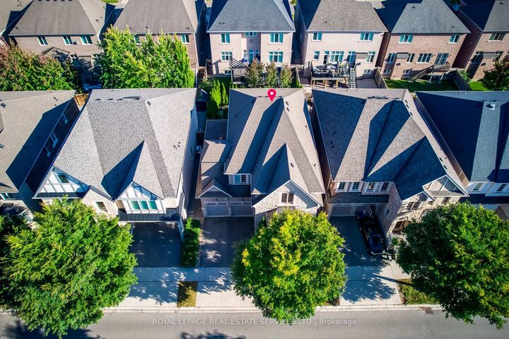 Property Photo:  144 North Park Boulevard  ON L6M 0W6 