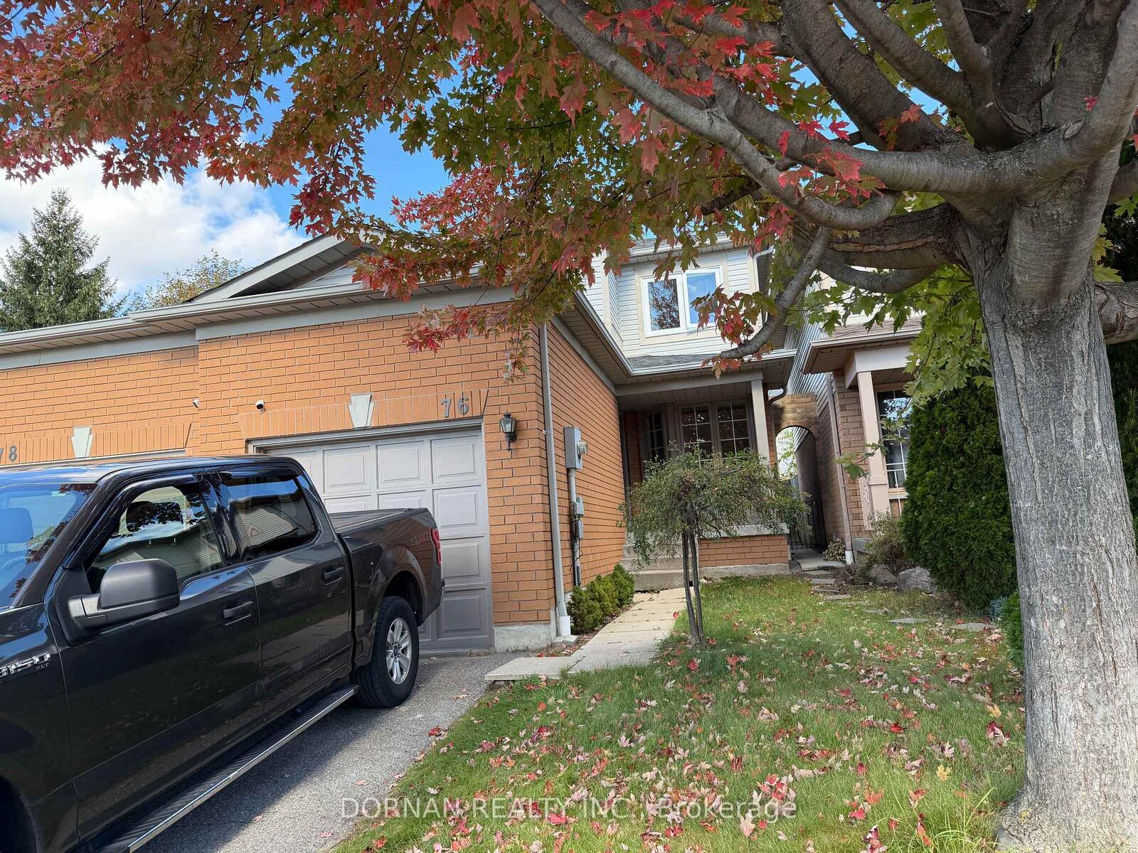 Property Photo:  76 Greengrove Way  ON L1R 2N4 