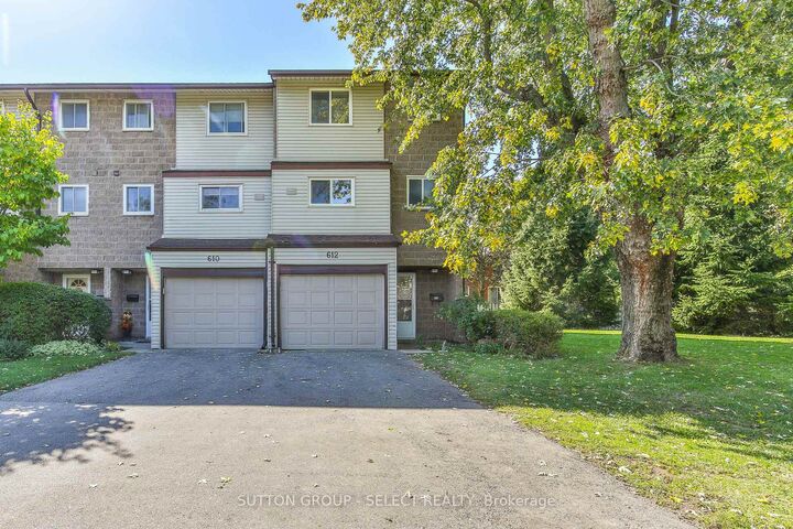 Property Photo:  612 Wilkins Street  ON N6C 4Z4 