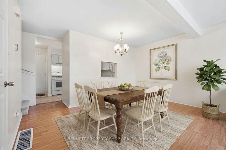 Photo de la propriété: 1350 Bakker Court 109 ON K1C 2K4