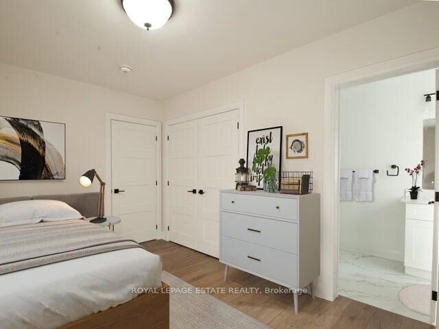 Property Photo:  22 Wineva Avenue Upper  ON M4E 2S9 