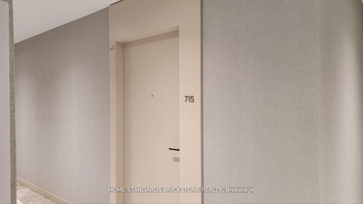 Property Photo:  2020 Bathurst Street 715  ON M5P 3L1 