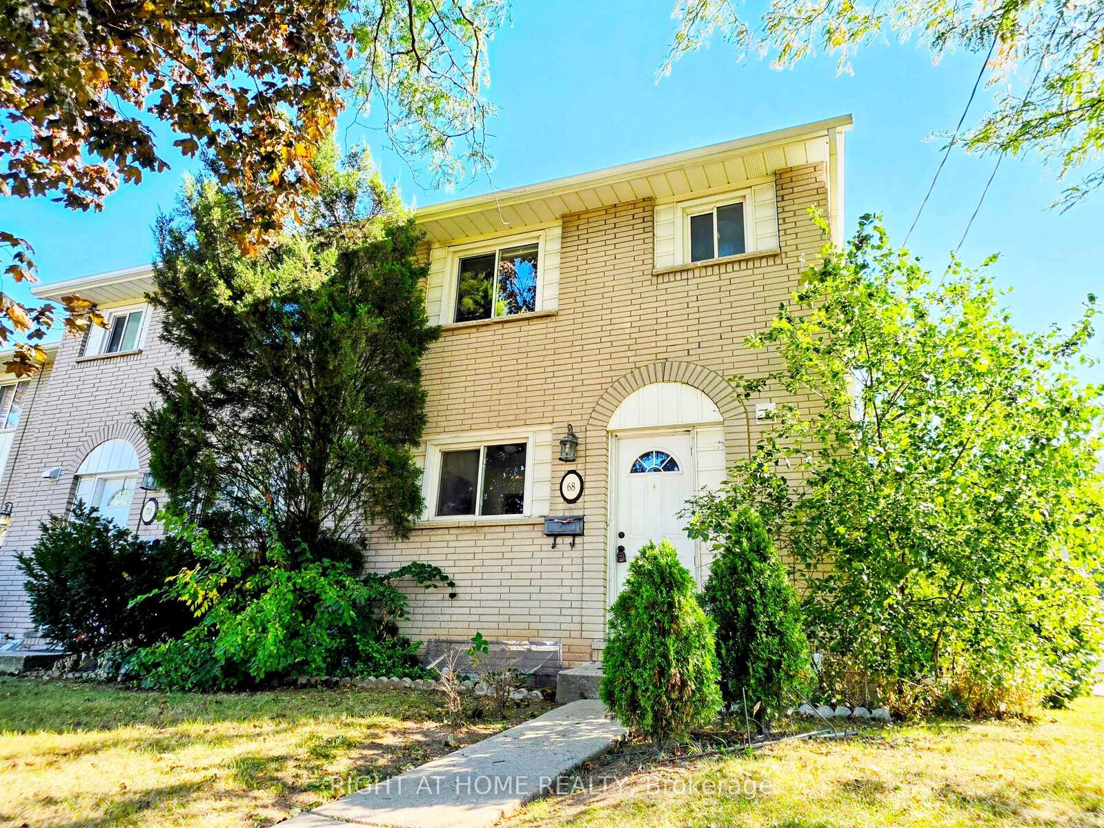 Property Photo: 68 Riverdale Drive ON L8E 1K3