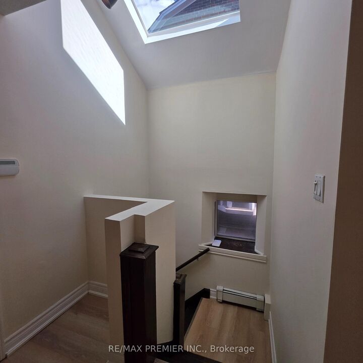 Property Photo:  1487 King Upper Street 103  ON M6K 1J4 