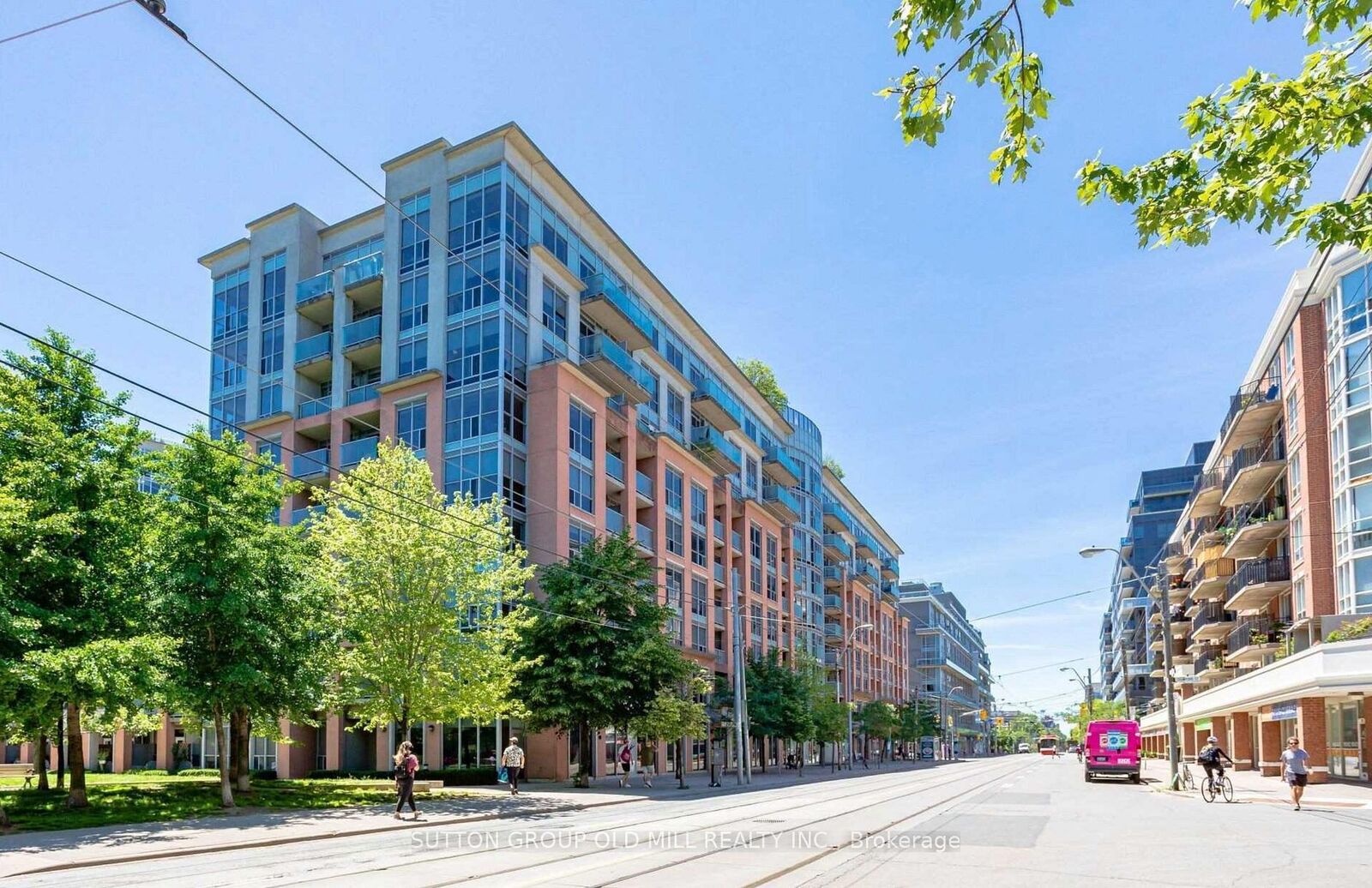 Property Photo:  1005 King Street W 201  ON M6K 3M8 