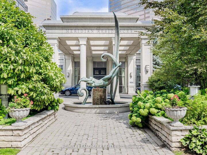 Property Photo:  25 Greenview Avenue 315  ON M2M 0A5 