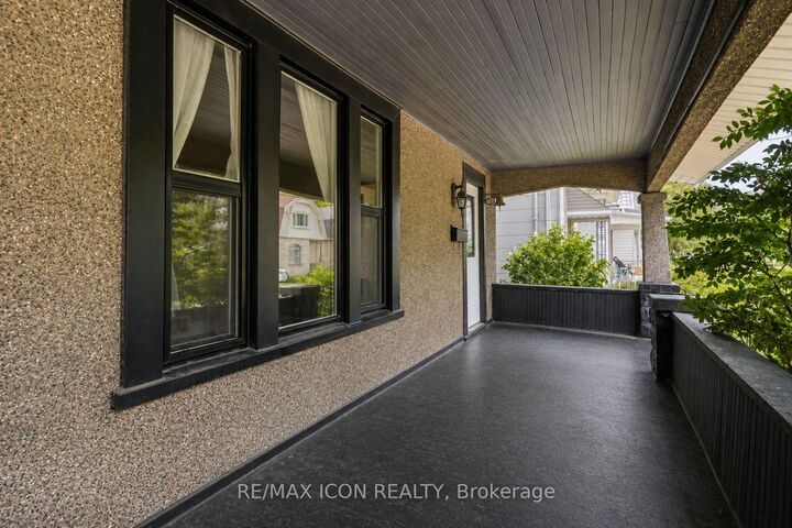 Property Photo:  31 Mount Pleasant Avenue  ON N6H 1C8 