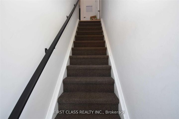 Property Photo:  1760 Simcoe Street N 88-2  ON L1G 4X9 