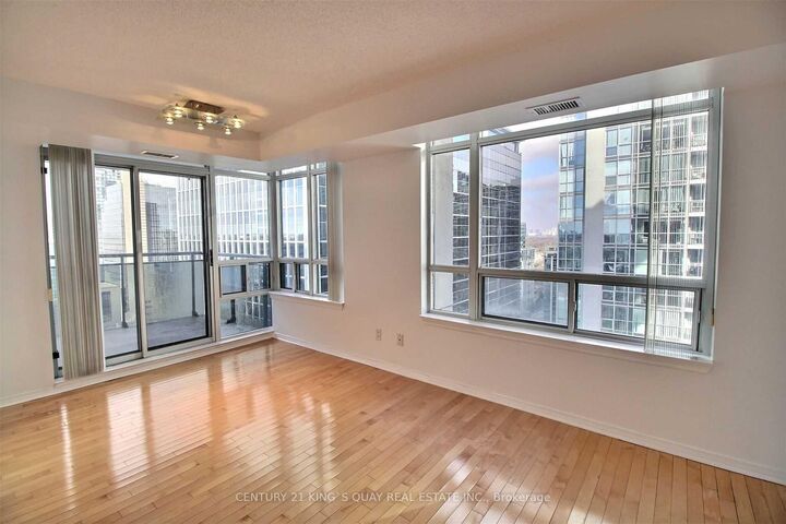 Property Photo: 155 Beecroft Road 2511 ON M2N 7C6
